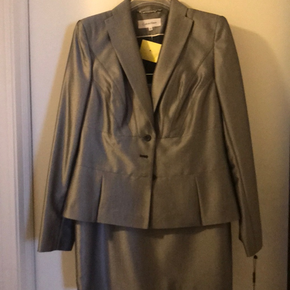 Calvin Klein skirt suit size 8